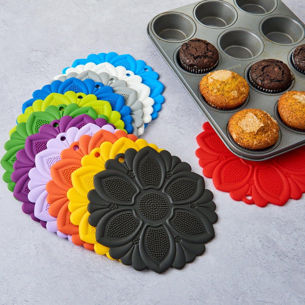 4 stuks siliconen trivet, siliconen tafelmat, hittebestendige antislip pothouders mat dikke hete pot pads onderzetters voor keuken koken dineren magnetronpannen gerechten, donkerblauw, lichtblauw, roze 4 stuks siliconen trivet, siliconen tafelmat, hittebestendige antislip pothouders mat dikke hete pot pads onderzetters voor keuken koken dineren magnetronpannen gerechten, donkerblauw, lichtblauw, roze